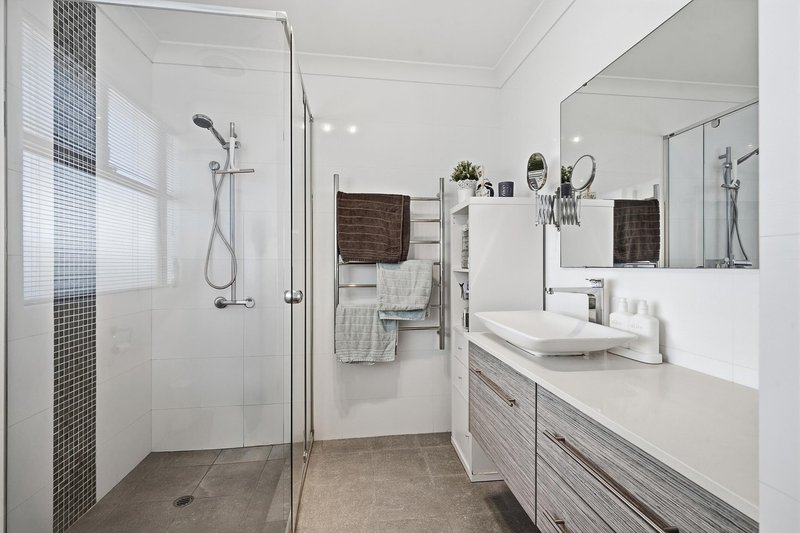 Photo - 18 Chesters Way, Winthrop WA 6150 - Image 21