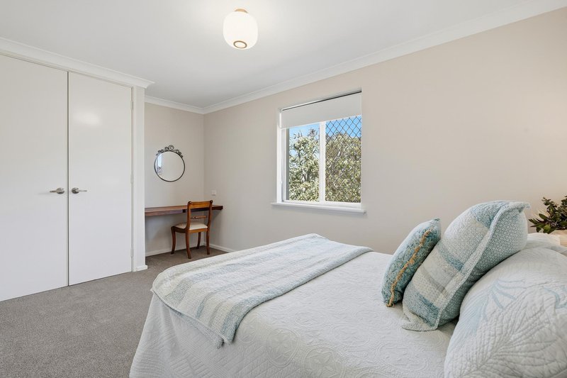 Photo - 18 Chesters Way, Winthrop WA 6150 - Image 23