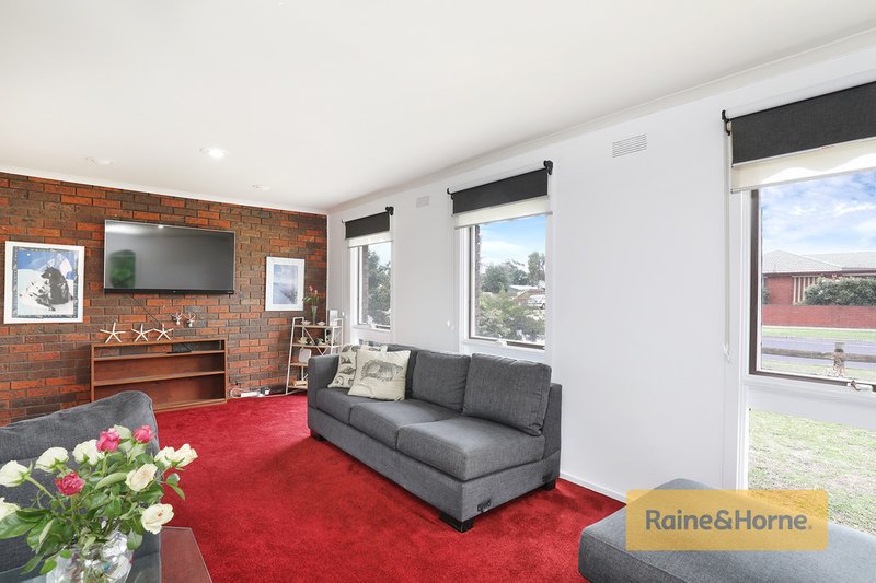 Photo - 18 Childs Street, Melton South VIC 3338 - Image 5