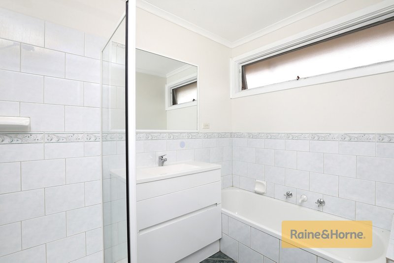 Photo - 18 Childs Street, Melton South VIC 3338 - Image 9