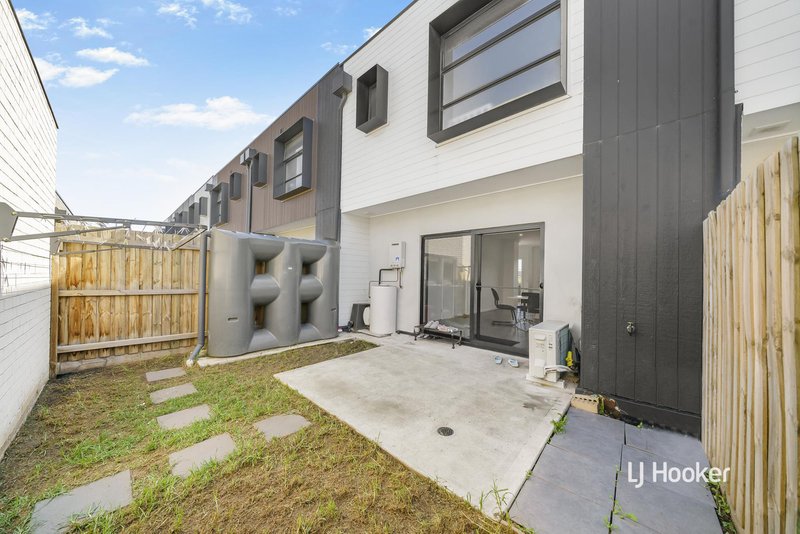 Photo - 18 Chive Walk, Tarneit VIC 3029 - Image 12