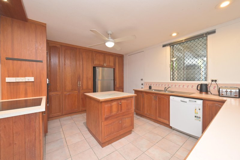 Photo - 18 Choonda Street, Cranbrook QLD 4814 - Image 3