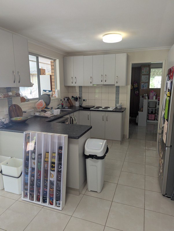 Photo - 18 Christopher Street, Grantham QLD 4347 - Image 5