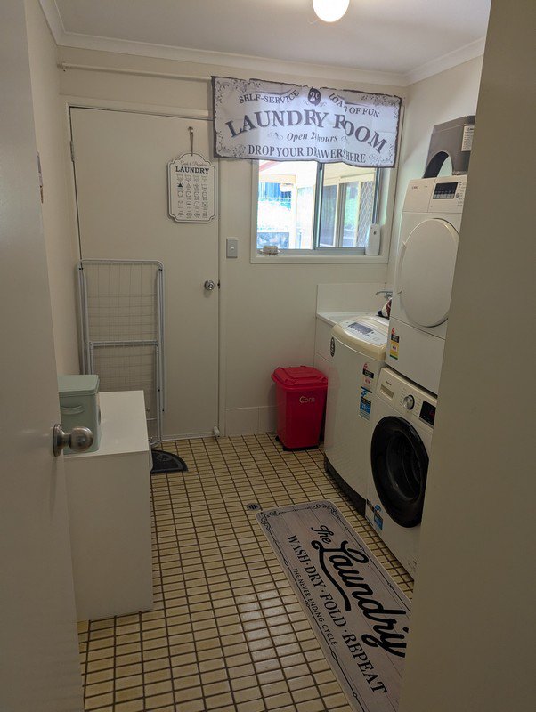 Photo - 18 Christopher Street, Grantham QLD 4347 - Image 12