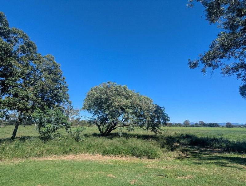 Photo - 18 Christopher Street, Grantham QLD 4347 - Image 16