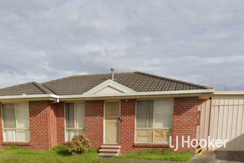 Photo - 18 Cirrus Close, Hampton Park VIC 3976 - Image 2