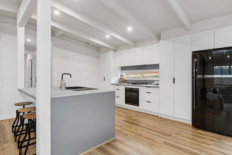 Photo - 18 Clairmont Close, Somerville VIC 3912 - Image 7
