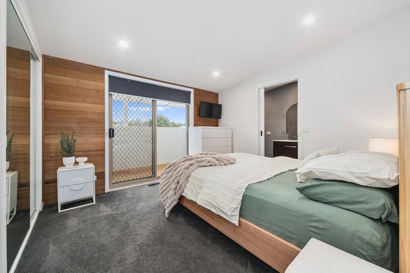 Photo - 18 Clairmont Close, Somerville VIC 3912 - Image 9