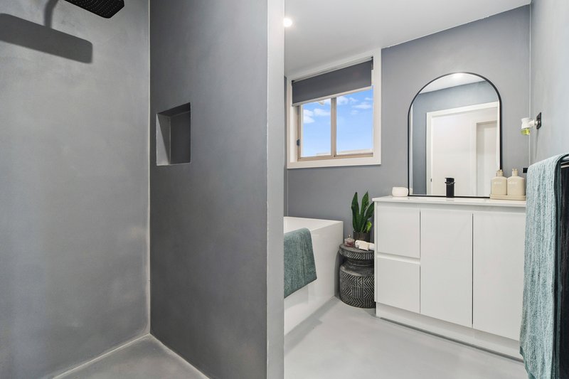 Photo - 18 Clairmont Close, Somerville VIC 3912 - Image 13