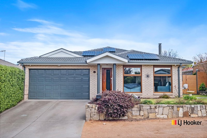 18 Clarendon Street, Amaroo ACT 2914