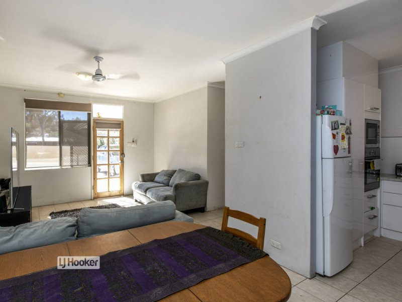 Photo - 1/8 Clarke Street, Araluen NT 0870 - Image 3