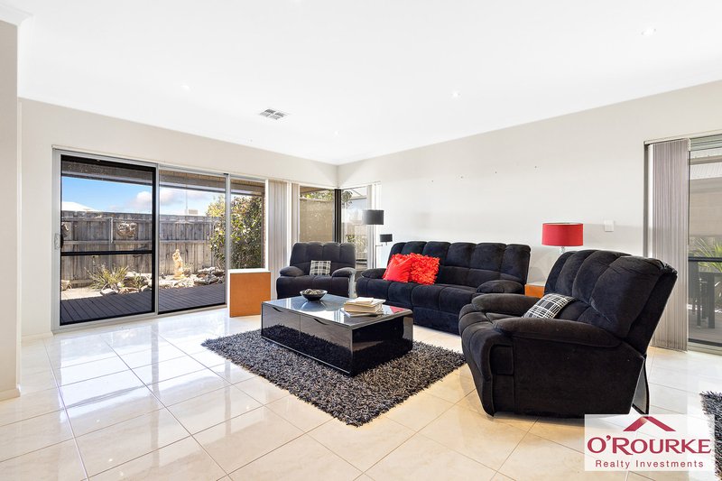 Photo - 18 Clearview Street, Yanchep WA 6035 - Image 7