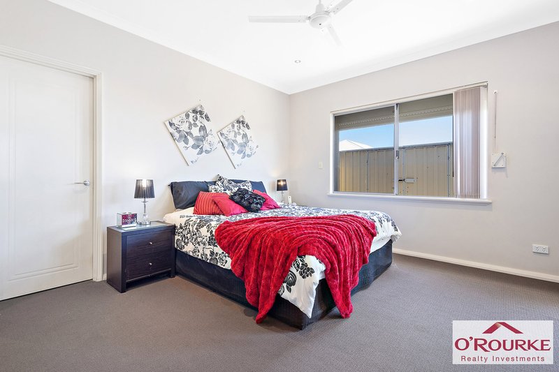 Photo - 18 Clearview Street, Yanchep WA 6035 - Image 18