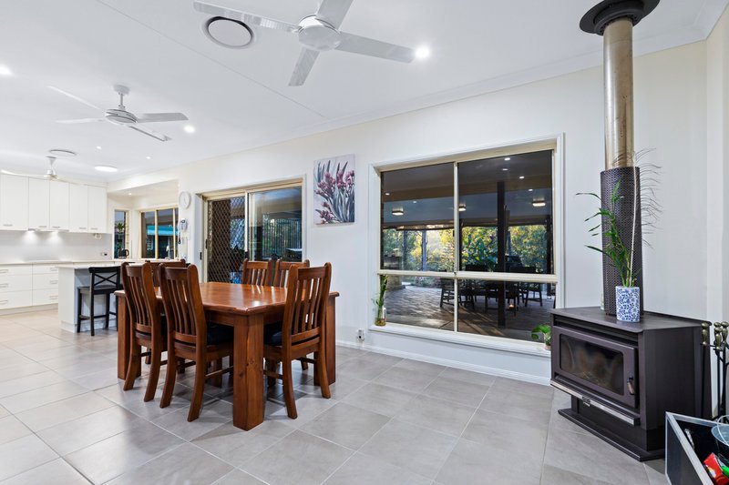 Photo - 18 Clematis Court, Cashmere QLD 4500 - Image 9