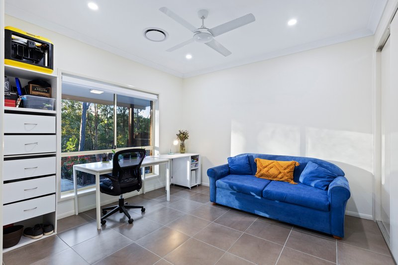 Photo - 18 Clematis Court, Cashmere QLD 4500 - Image 19