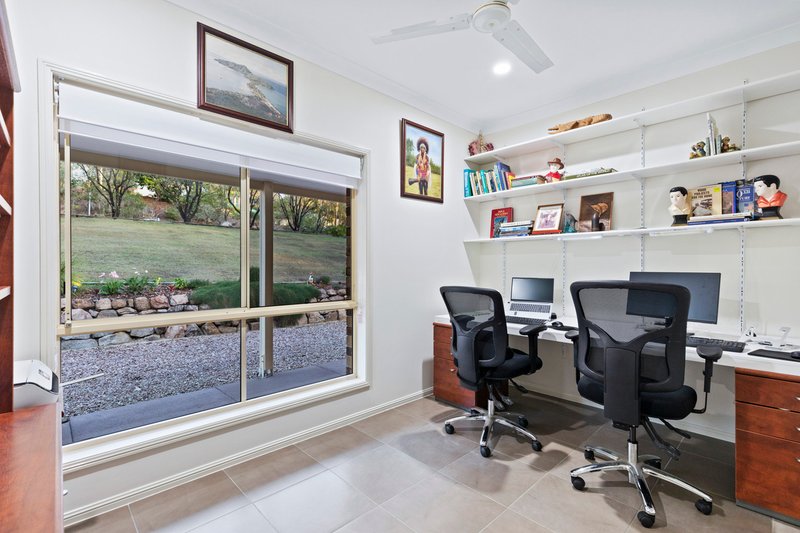 Photo - 18 Clematis Court, Cashmere QLD 4500 - Image 22