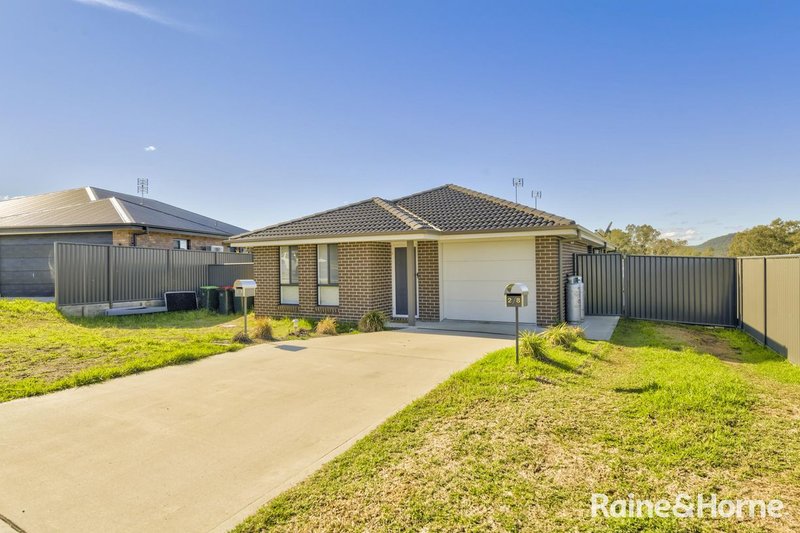 Photo - 1/8 Cliffdale Place, Kootingal NSW 2352 - Image 1