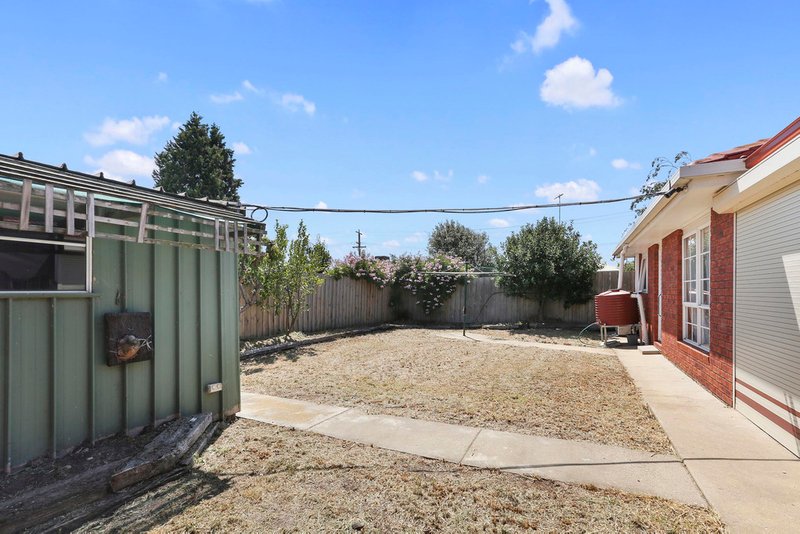 Photo - 18 Clunies Court, Corio VIC 3214 - Image 12