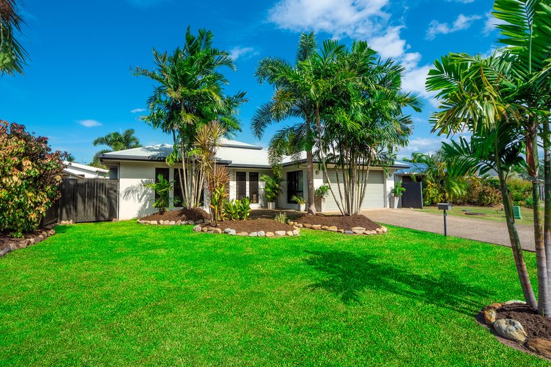 18 Coastline Parade, Trinity Beach QLD 4879