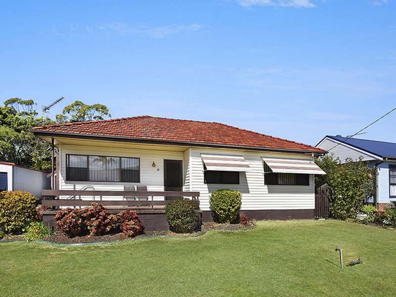 Photo - 18 Cobbin Parade, Belmont NSW 2280 - Image 6