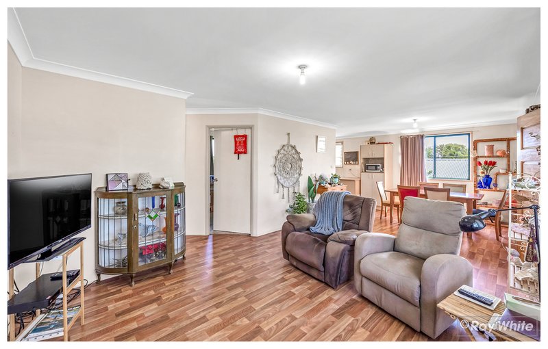 Photo - 18 Col Crescent, Parkhurst QLD 4702 - Image 5