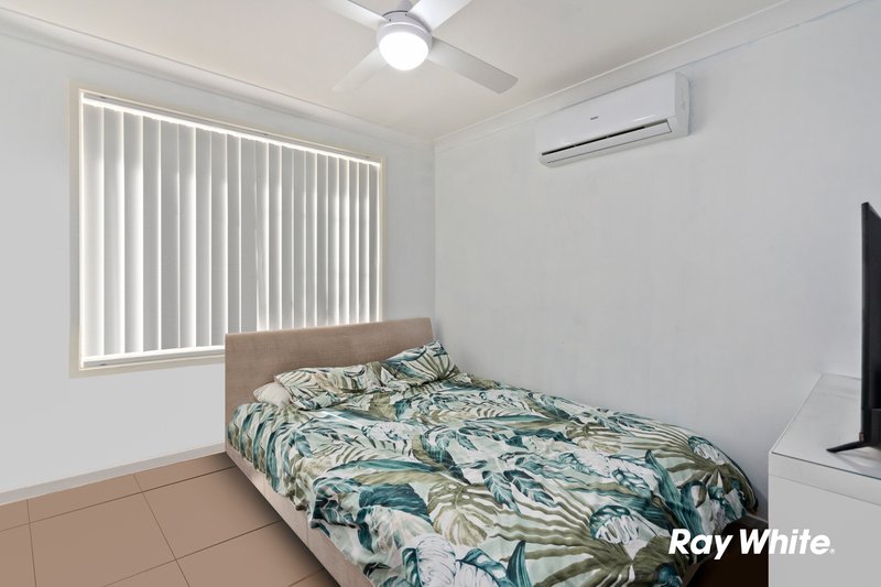 Photo - 18 Colebee Crescent, Hassall Grove NSW 2761 - Image 6