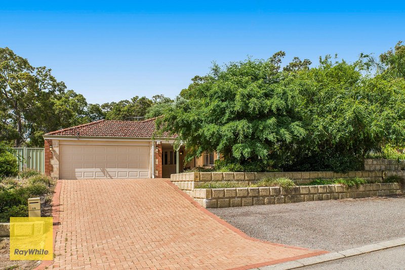 18 Collins Road, Kalamunda WA 6076