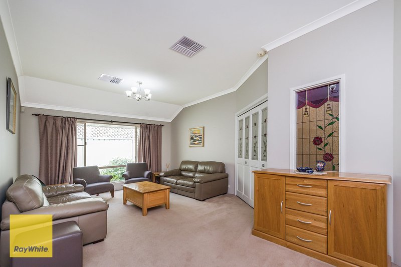 Photo - 18 Collins Road, Kalamunda WA 6076 - Image 7