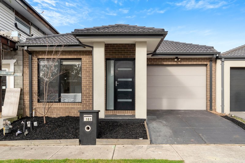 Photo - 18 Colwood Avenue, Mickleham VIC 3064 - Image 1
