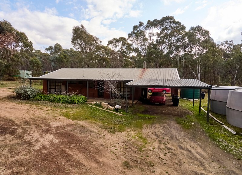 Photo - 18 Commins Lane, Heathcote VIC 3523 - Image 13