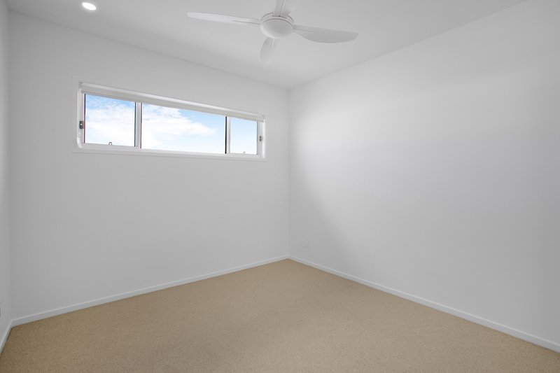 Photo - 1/8 Conifer Crescent, Palmview QLD 4553 - Image 13
