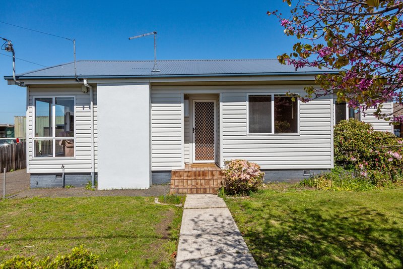 Photo - 18 Cook Crescent, Mayfield TAS 7248 - Image 2