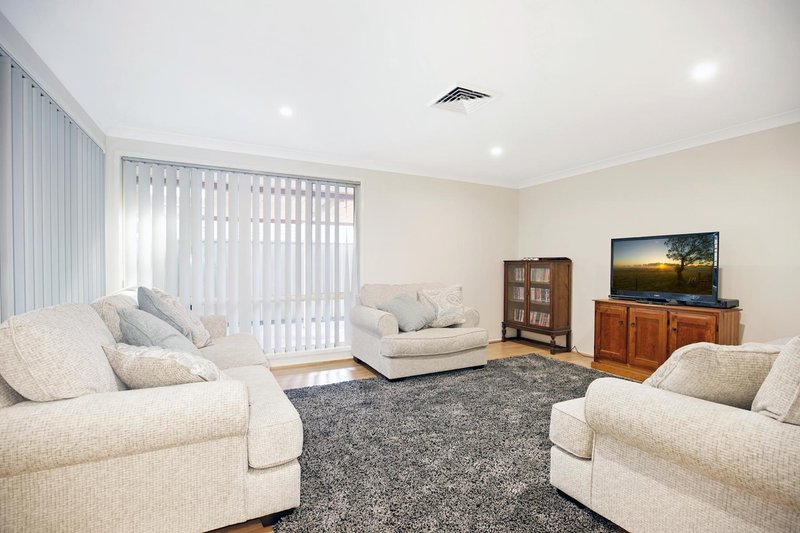 Photo - 18 Coolabah Crescent, Glenmore Park NSW 2745 - Image 6