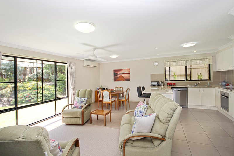 Photo - 18 Coolamon Crescent, Beerwah QLD 4519 - Image 4