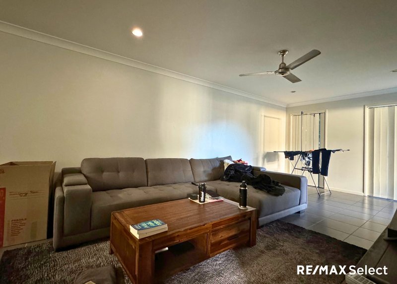 Photo - 1/8 Coolum Court, Blacks Beach QLD 4740 - Image 3