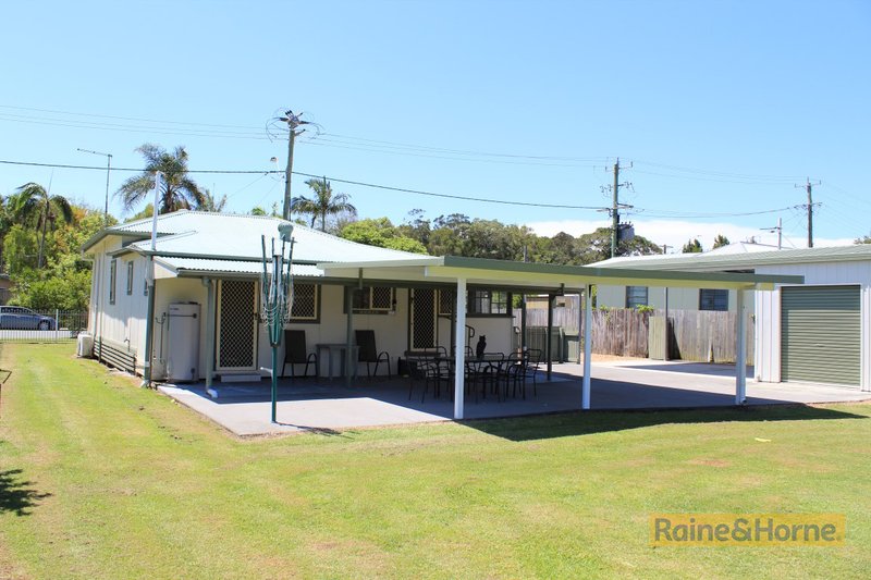 Photo - 18 Coronation Avenue, Pottsville NSW 2489 - Image 4