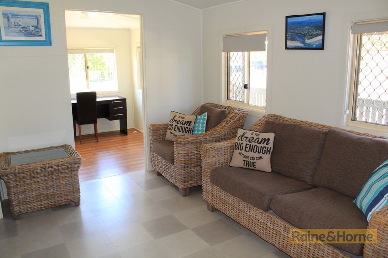 Photo - 18 Coronation Avenue, Pottsville NSW 2489 - Image 6