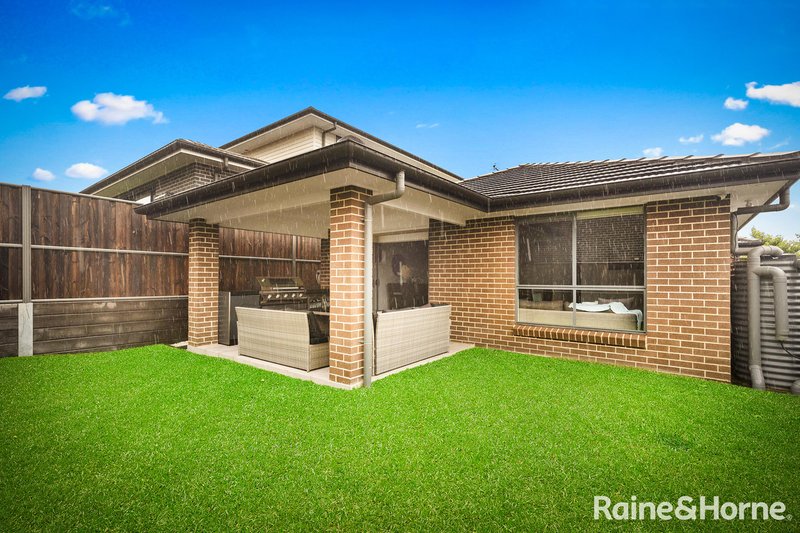 Photo - 18 Corvus Way, Box Hill NSW 2765 - Image 14