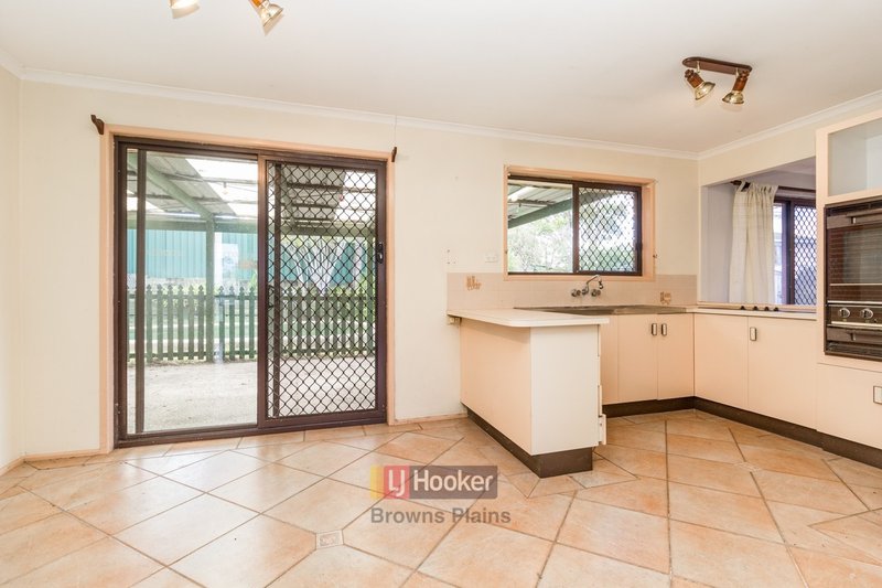 Photo - 18 Cosway Street, Hillcrest QLD 4118 - Image 3