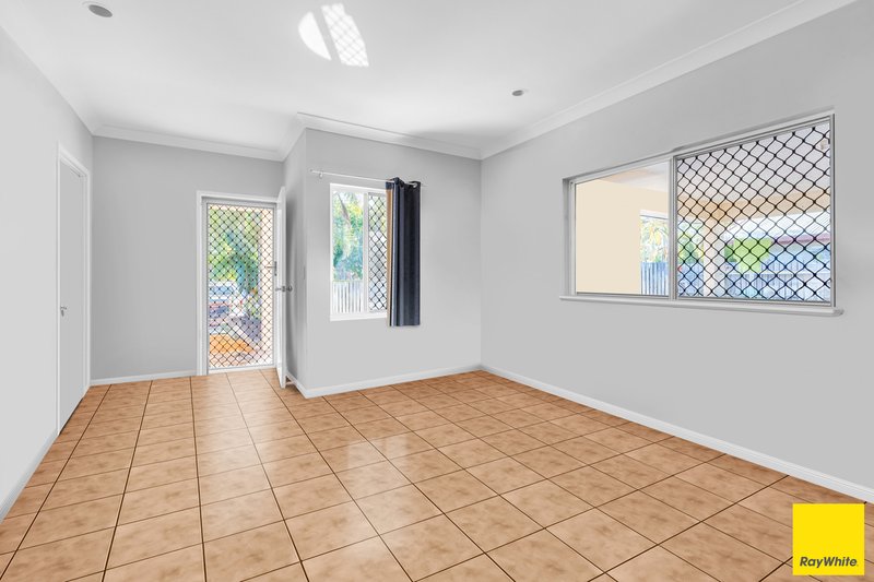 Photo - 18 Cottesloe Drive, Kewarra Beach QLD 4879 - Image 4