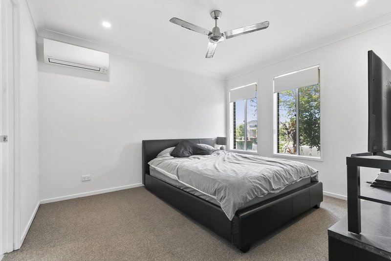 Photo - 18 Coutts Drive, Burpengary QLD 4505 - Image 11