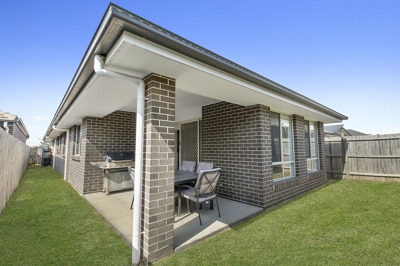 Photo - 18 Coutts Drive, Burpengary QLD 4505 - Image 18