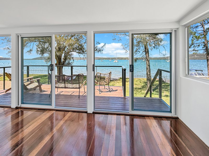 Photo - 18 Cove Boulevard, North Arm Cove NSW 2324 - Image 1