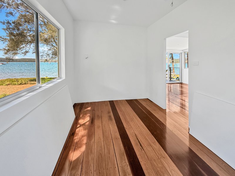 Photo - 18 Cove Boulevard, North Arm Cove NSW 2324 - Image 9