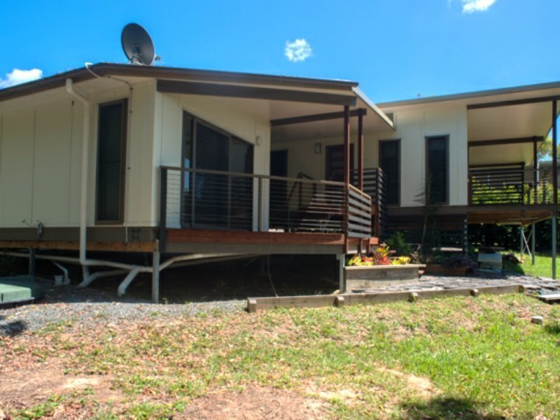 Photo - 18 Cowes Street, Macleay Island QLD 4184 - Image 6