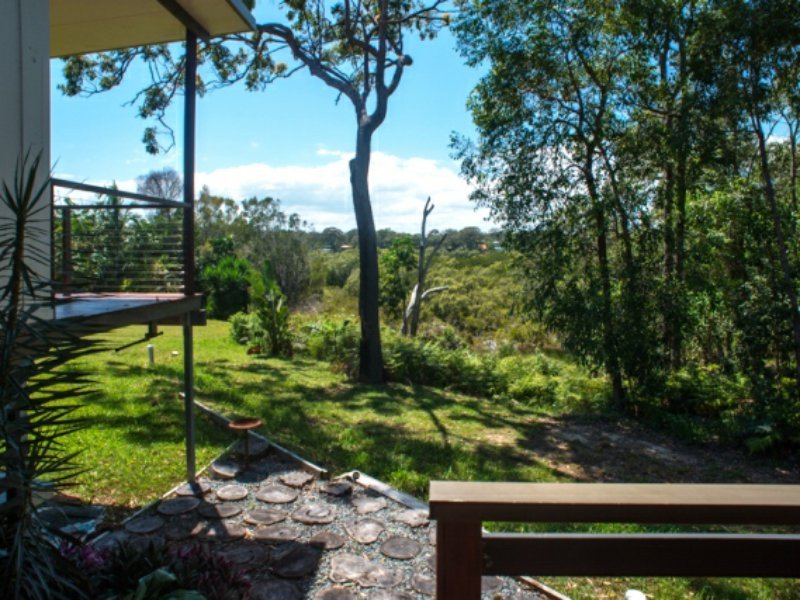 Photo - 18 Cowes Street, Macleay Island QLD 4184 - Image 10