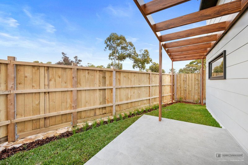 Photo - 18 Cowles Crescent, Lilydale VIC 3140 - Image 18