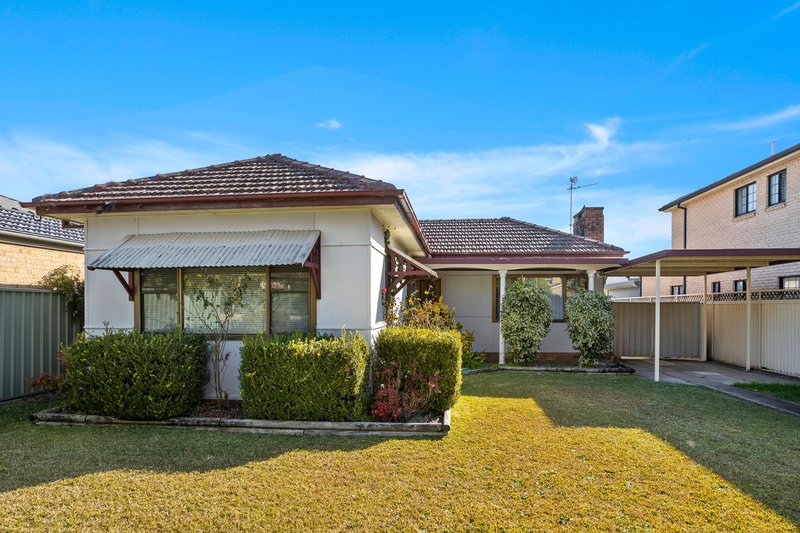 Photo - 18 Craigie Avenue, Padstow NSW 2211 - Image 1