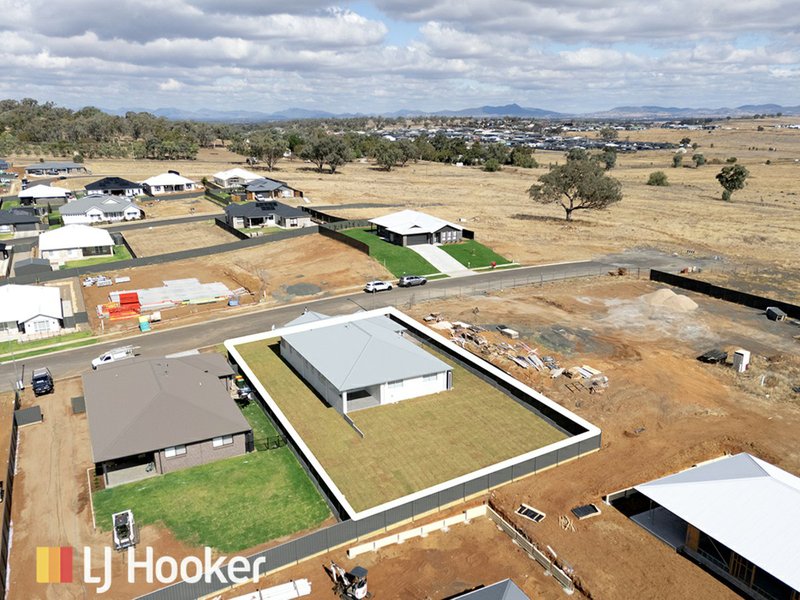 Photo - 18 Crested Avenue, Moore Creek NSW 2340 - Image 23