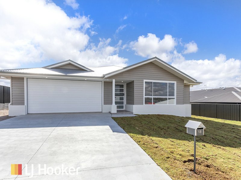 Photo - 18 Crested Avenue, Moore Creek NSW 2340 - Image 25